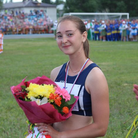 Виктория Аксенова - серебряный призер в беге на 100 метров.